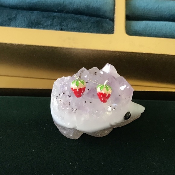 - - Sterling silver Strawberry Earrings - Picture 5 of 6